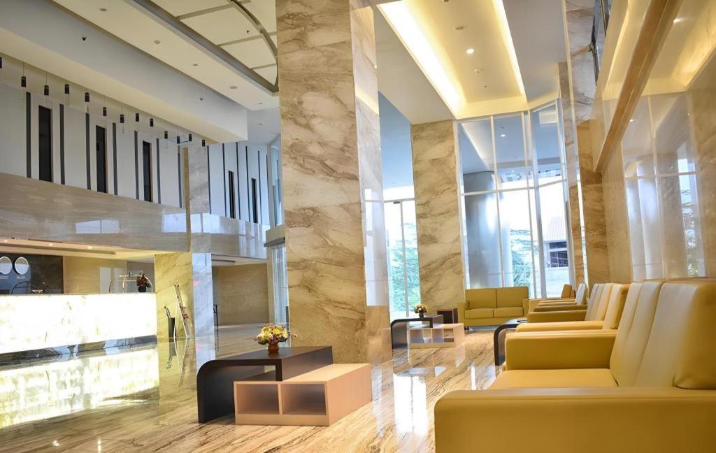Grand Metro 4*